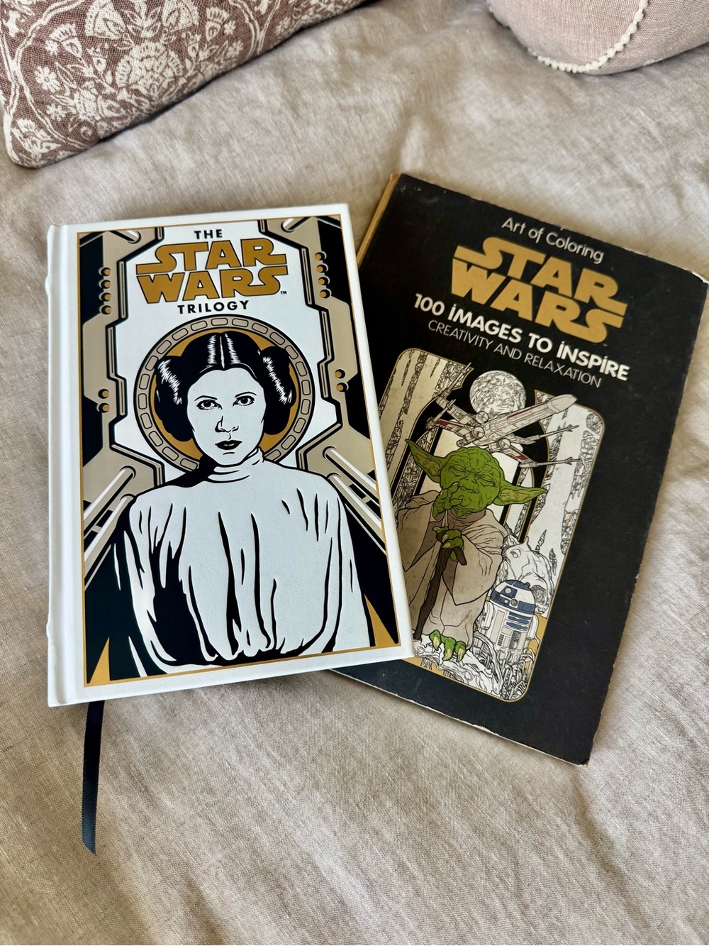 Star Wars Trilogy White Princess Leia Special Edition Leatherbound Collectible